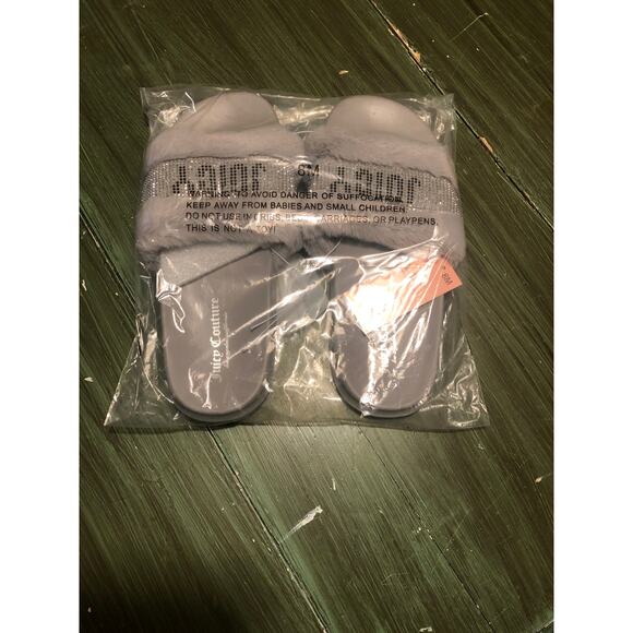 Juicy Couture NEW JC Steady Gray Silver Fuzzy House Shoes/Slippers Size 8M - Picture 1 of 4